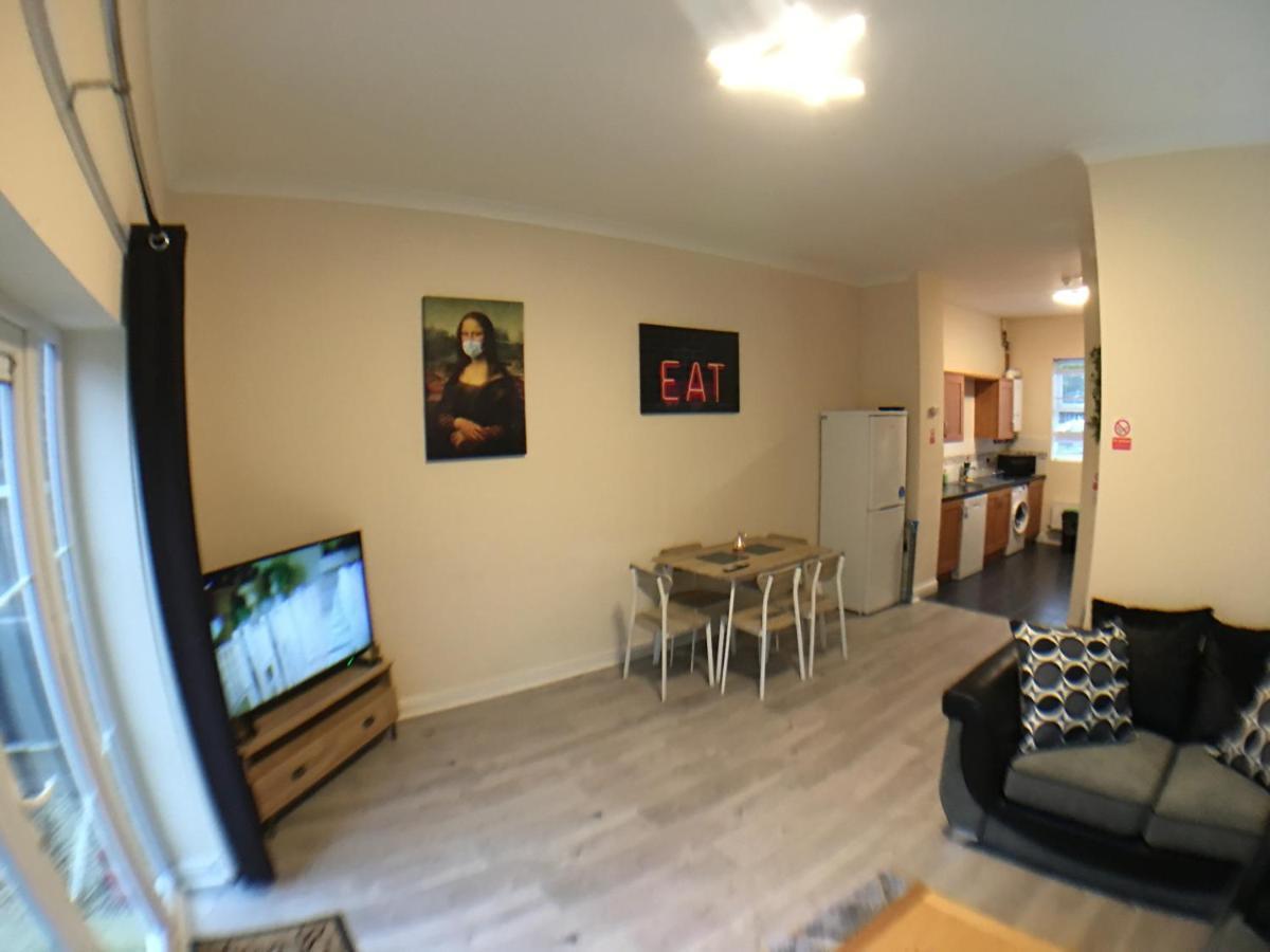 Very Large House, 6 Beds, 4 Bedrooms, 3 Bathrooms, 5 Smart Tv'S & Van Parking Boston Exteriör bild