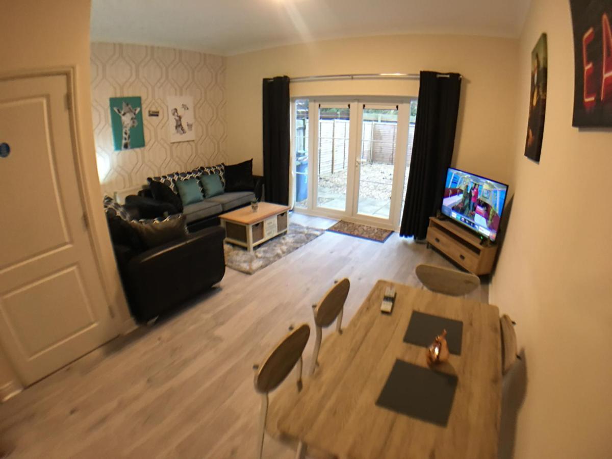 Very Large House, 6 Beds, 4 Bedrooms, 3 Bathrooms, 5 Smart Tv'S & Van Parking Boston Exteriör bild
